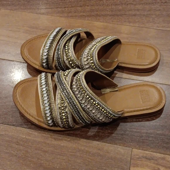 Anthropologie Jasper & Jeera Azille Beaded Leather Slides Sandals size 39 - Picture 3 of 6